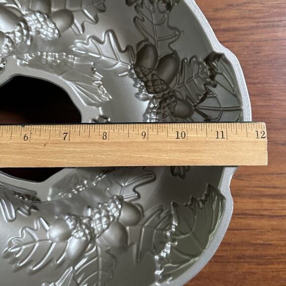 Nordic Ware Fall Harvest Wreath Bundt Pan - Picture 4 of 4